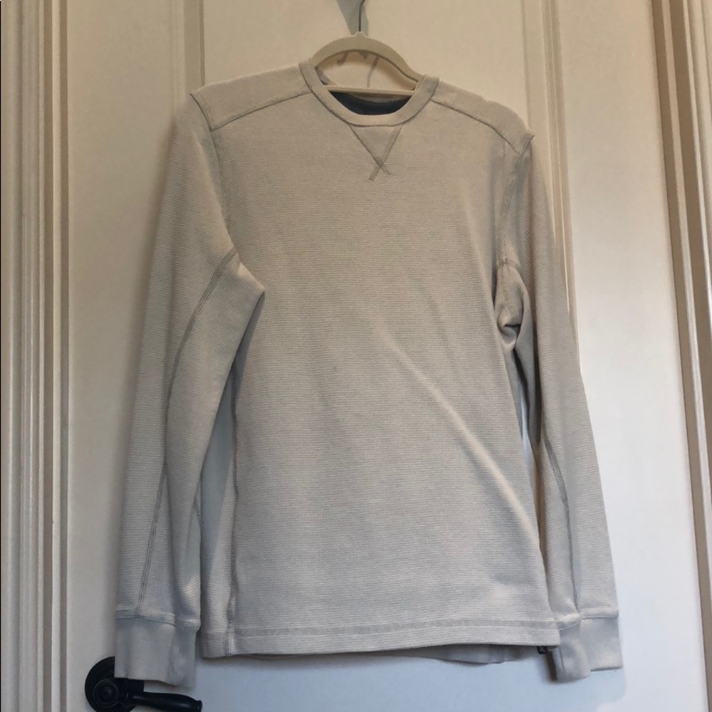 Eddie Bauer long sleeve. Tan.